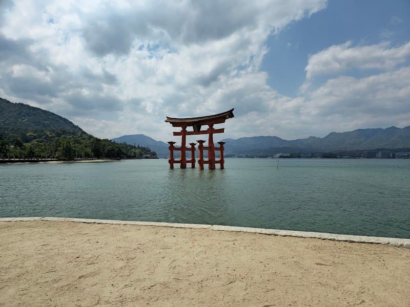 Itsukushima Jinja