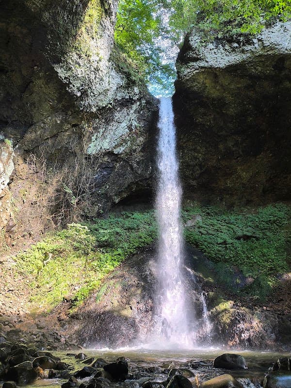 Garō Falls