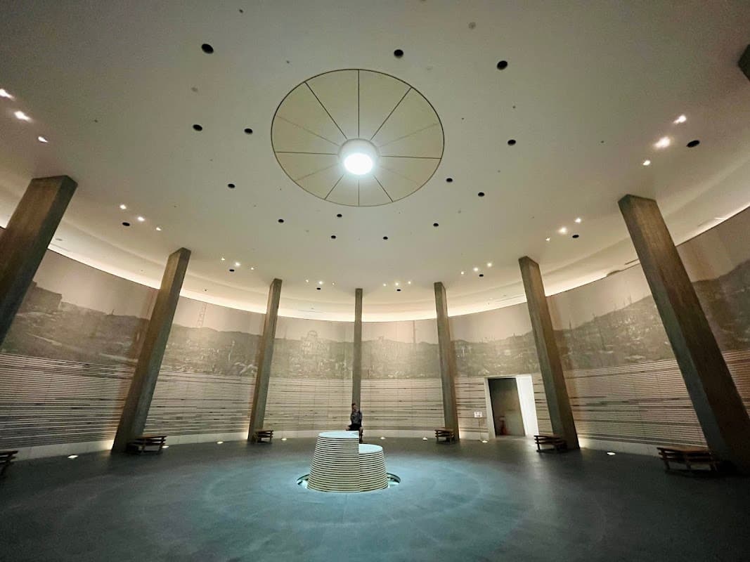 Naval Arsenal Engineer Training School and Nearby Monuments